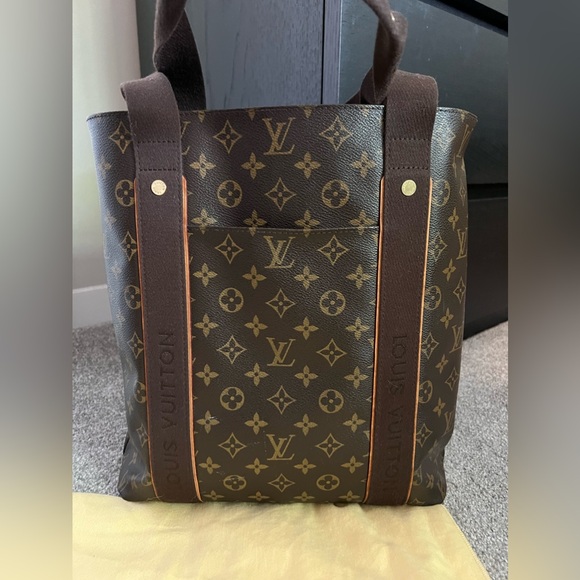 Louis Vuitton Cabas Beaubourg Monogram - Picture 2 of 10